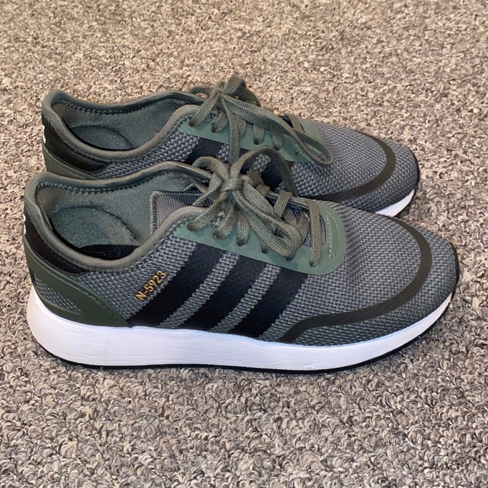 ADIDAS 👟🖤